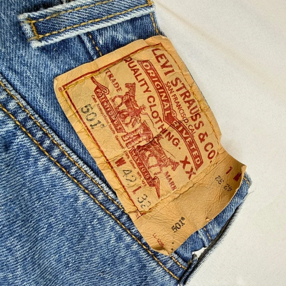 Levis 501 Mens Blue Denim Cut Off Shorts Button Fly Raw Hem Size 42 Medium Wash